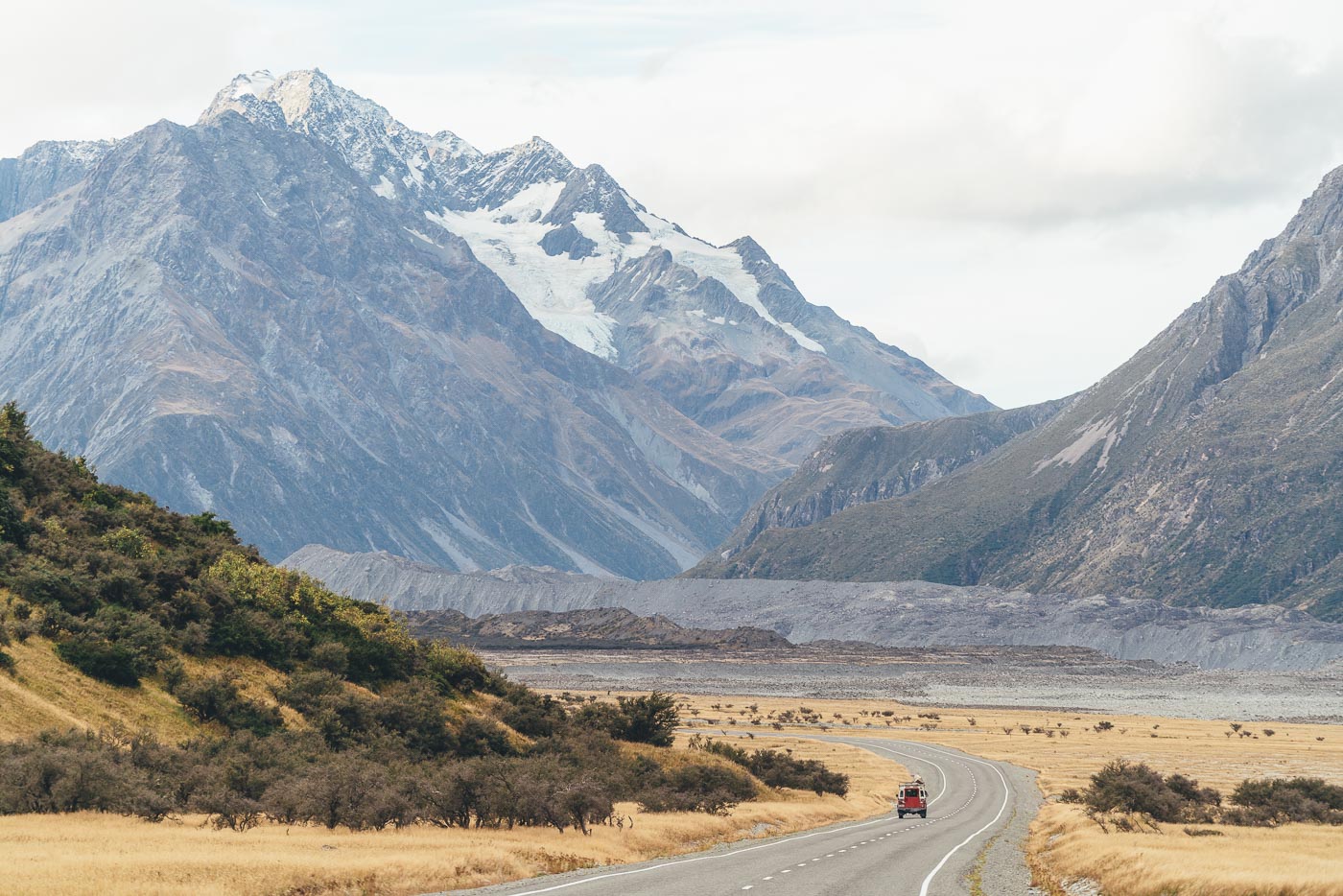 Deuce Rover on the way to the Tasman glacier in the Mount Cook National Park.